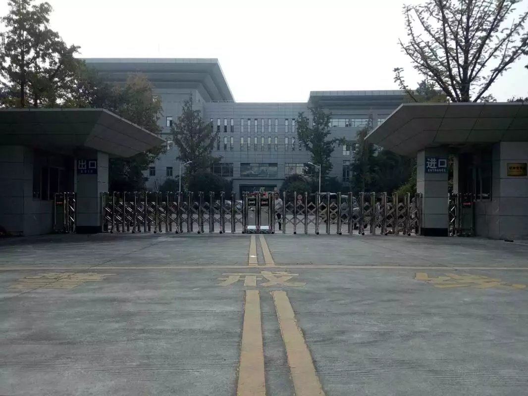衡水衡水四川消防总队伸缩门